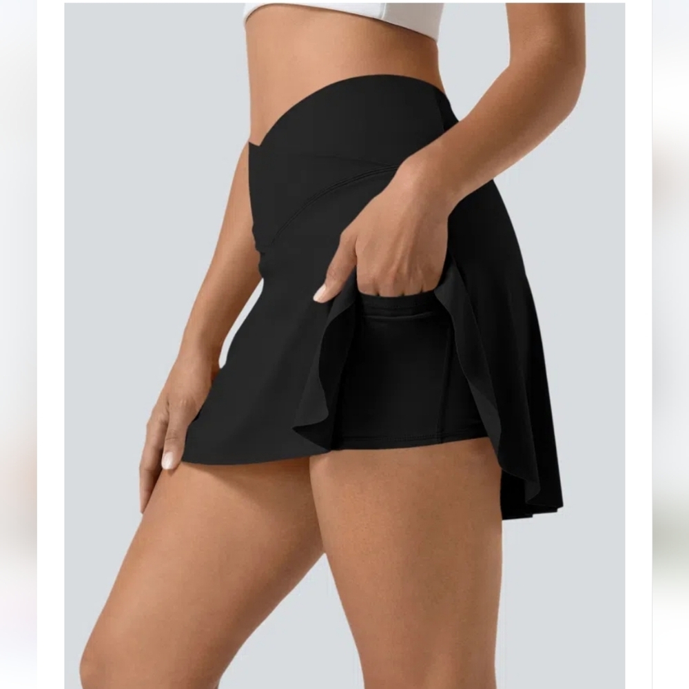 HALARA Everyday Crossover 2-in-1 Side Pocket Mini Tennis Skirt